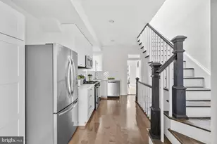 320 G St SE, Washington, DC 20003 - Photo 14