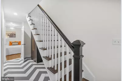 320 G Street SE, Washington, DC 20003 - Photo 6