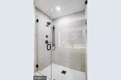 2525 Pennsylvania Avenue NW #204, Washington, DC 20037 - Photo 24