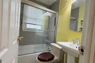 830 19th St NE, Washington, DC 20002 - Photo 10