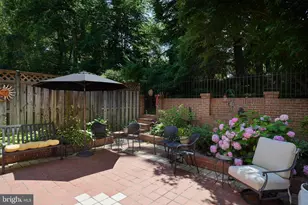 2712 Unicorn Ln NW, Washington, DC 20015 - Photo 20