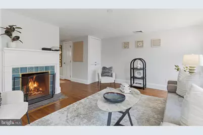 2719 Dumbarton Street NW, Washington, DC 20007 - Photo 4