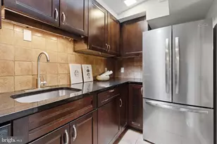 2719 Dumbarton St NW, Washington, DC 20007 - Photo 12