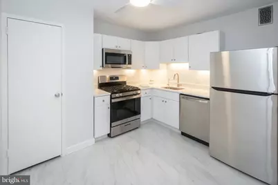 3001 Veazey Terrace NW #1128, Washington, DC 20008 - Photo 2