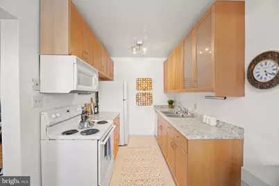 3051 Idaho Avenue NW #119, Washington, DC 20016 - Photo 10