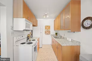 3051 Idaho Ave NW, Washington, DC 20016 - Photo 10