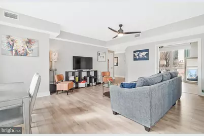 88 V Street SW #201, Washington, DC 20024 - Photo 2