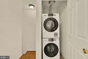 909 8th St NE, Washington, DC 20002 - Photo 18