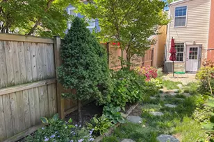 909 8th St NE, Washington, DC 20002 - Photo 20