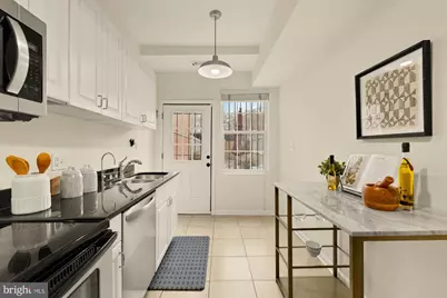 909 8th Street NE, Washington, DC 20002 - Photo 8