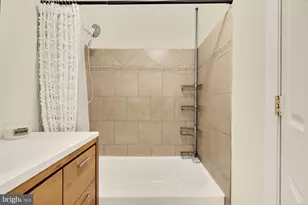 909 8th St NE, Washington, DC 20002 - Photo 18