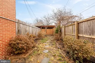 909 8th St NE, Washington, DC 20002 - Photo 20