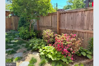 909 8th Street NE, Washington, DC 20002 - Photo 22