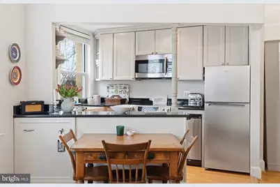 18 9th Street NE #307, Washington, DC 20002 - Photo 6