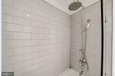 18 9th Street NE #307, Washington, DC 20002 - Photo 18