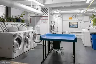 1725 17th St NW, Washington, DC 20009 - Photo 34