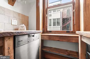 1725 17th St NW, Washington, DC 20009 - Photo 22