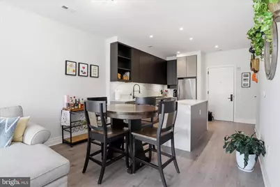 900 11th Street SE #203, Washington, DC 20003 - Photo 8