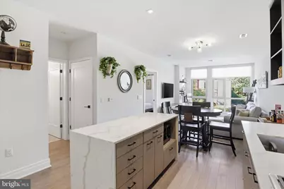 900 11th Street SE #203, Washington, DC 20003 - Photo 6
