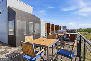 900 11th St SE, Washington, DC 20003 - Photo 28