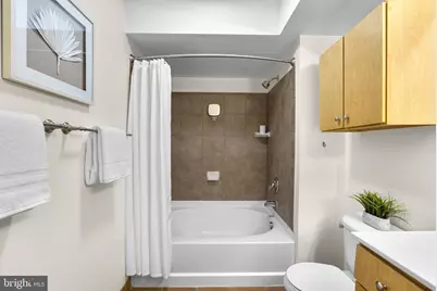 631 D Street NW #1129, Washington, DC 20004 - Photo 16