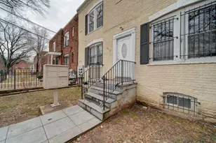 4325 Halley Terrace SE, Washington, DC 20032 - Photo 6