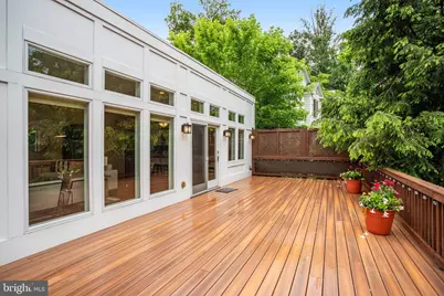 2739 Chesapeake Street NW, Washington, DC 20008 - Photo 14