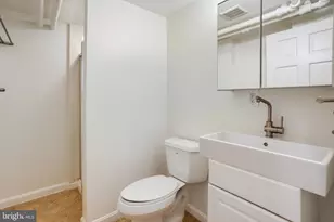 2739 Chesapeake St NW, Washington, DC 20008 - Photo 28