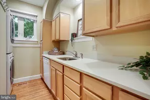 2739 Chesapeake St NW, Washington, DC 20008 - Photo 16