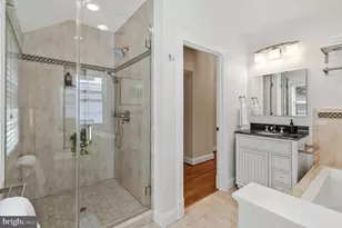 2739 Chesapeake St NW, Washington, DC 20008 - Photo 18
