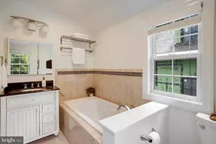 2739 Chesapeake St NW, Washington, DC 20008 - Photo 24