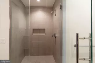 1630 Columbia Rd NW, Washington, DC 20009 - Photo 8