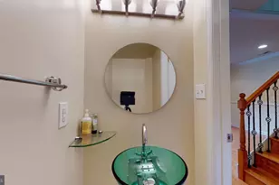 615 16th St NE, Washington, DC 20002 - Photo 6