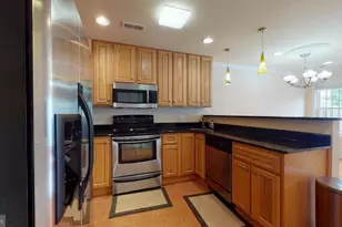 615 16th St NE, Washington, DC 20002 - Photo 8