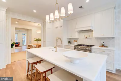 153 North Carolina Avenue SE, Washington, DC 20003 - Photo 4