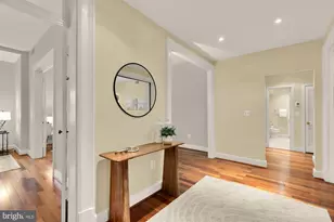 1915 Calvert St NW, Washington, DC 20009 - Photo 4