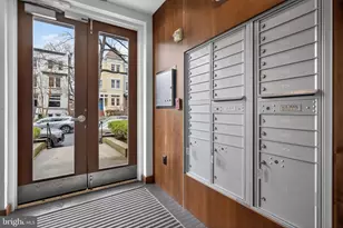 2010 Kalorama Rd NW, Washington, DC 20009 - Photo 18