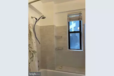 1 Scott NW #118, Washington, DC 20036 - Photo 24