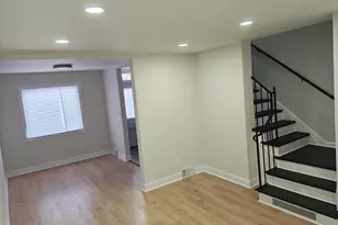 220 33rd St NE, Washington, DC 20019 - Photo 4