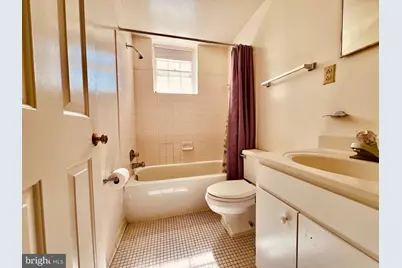 3940 Langley Court NW #B632, Washington, DC 20015 - Photo 8