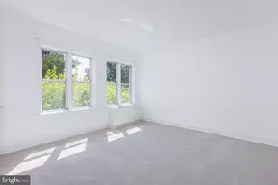 4000 Cathedral Ave NW, Washington, DC 20016 - Photo 10