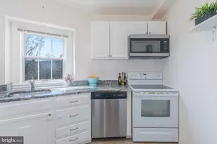 3901 Cathedral Ave NW, Washington, DC 20016 - Photo 12