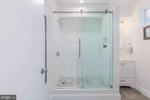 3901 Cathedral Ave NW, Washington, DC 20016 - Photo 16