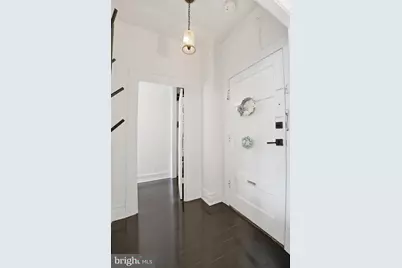 1526 17th Street NW #410, Washington, DC 20036 - Photo 4