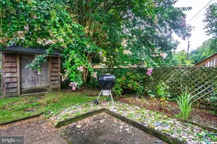 2335 40th St NW, Washington, DC 20007 - Photo 22