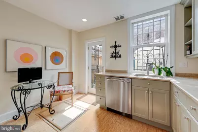 315 Constitution Avenue NE, Washington, DC 20002 - Photo 12