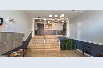 305 C Street NE #202, Washington, DC 20002 - Photo 2