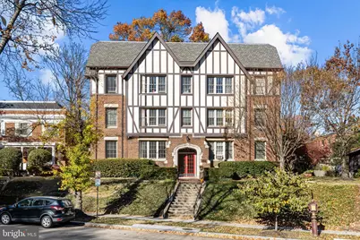 3001 Porter Street NW #100, Washington, DC 20008 - Photo 2