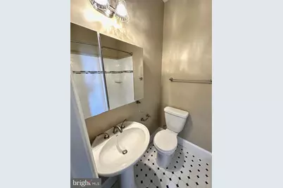 1227 Linden Place NE, Washington, DC 20002 - Photo 16