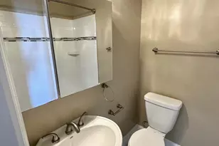 1227 Linden Pl NE, Washington, DC 20002 - Photo 16